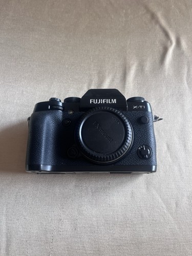 Fujifilm mirrorless body - x-t1,